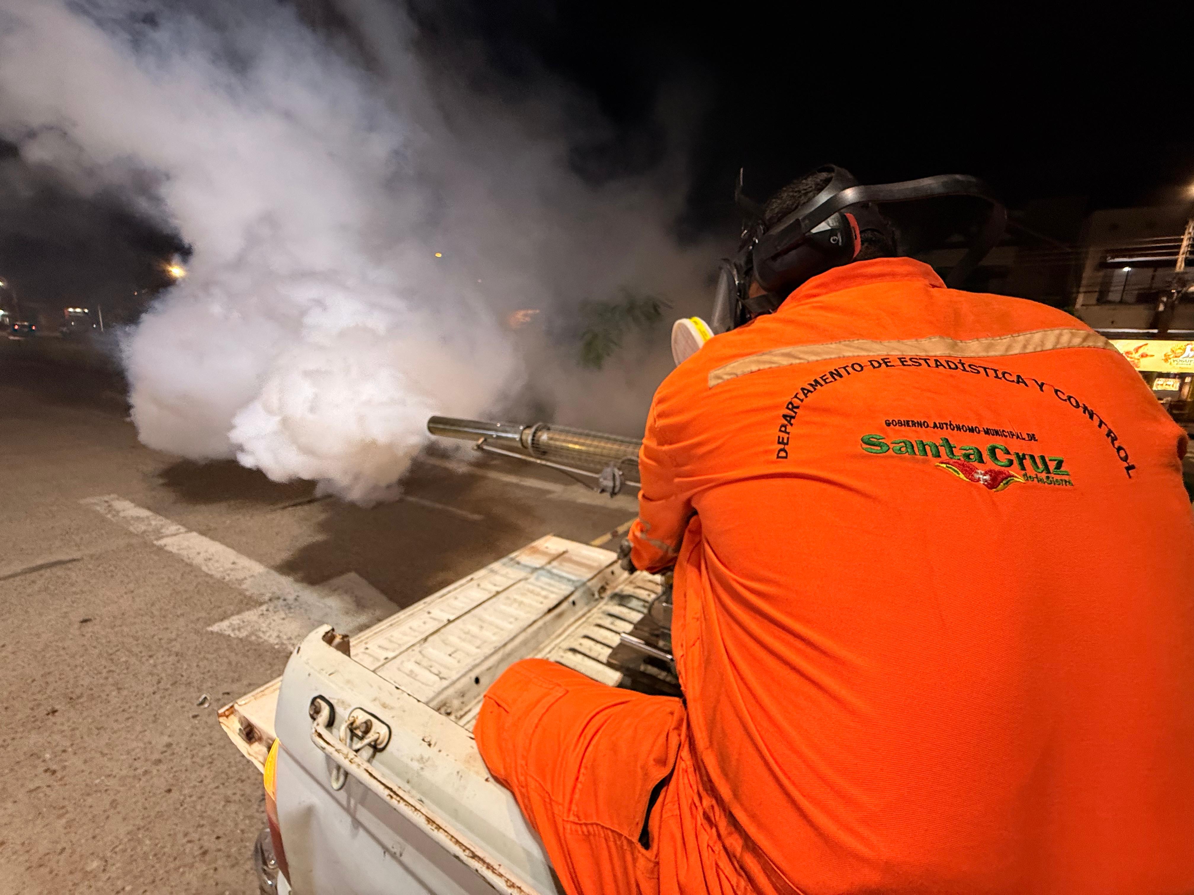 Imagen de noticia: Gobierno Municipal activa fumigación intensiva y brigadas de salud en zonas afectadas por la proliferación de mosquitos transmisores de la chikungunya